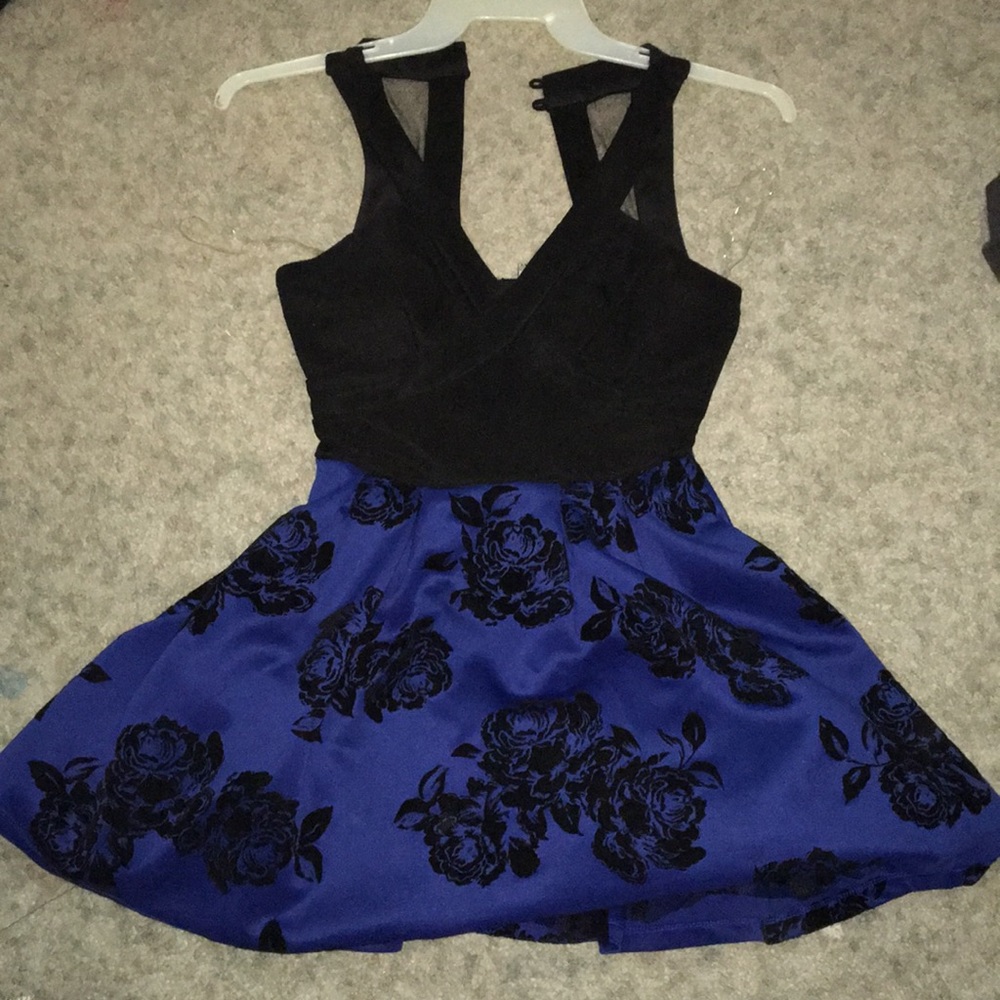 Like new short dress !